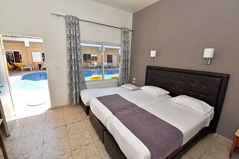 Red Sea Hotel