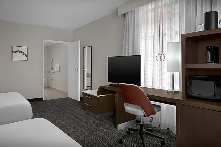 Courtyard by Marriott Richmond Downtown