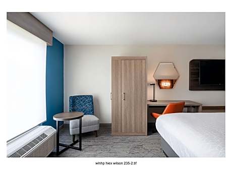 Standard Queen Room with Two Queen Beds