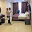 karikatur bi hotel