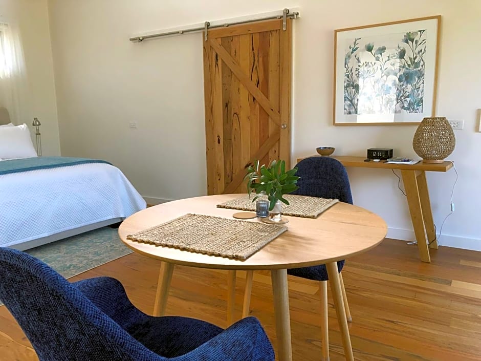 Messmates Luxury Eco Suites