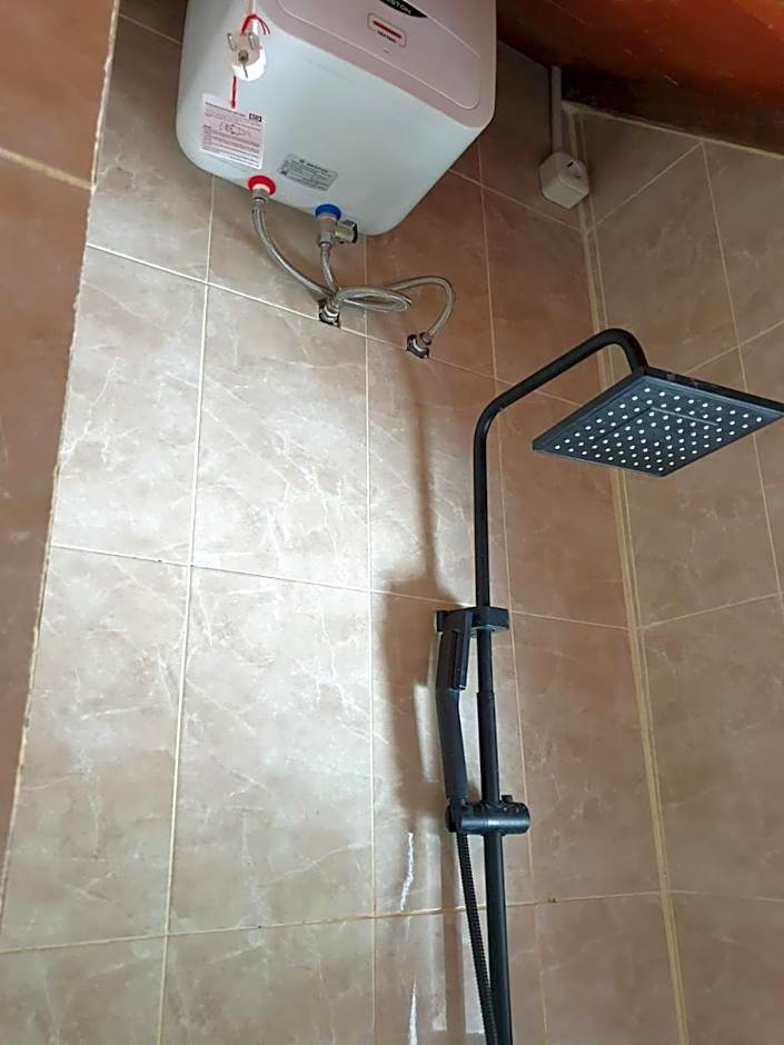 Freddies Santai Sumurtiga