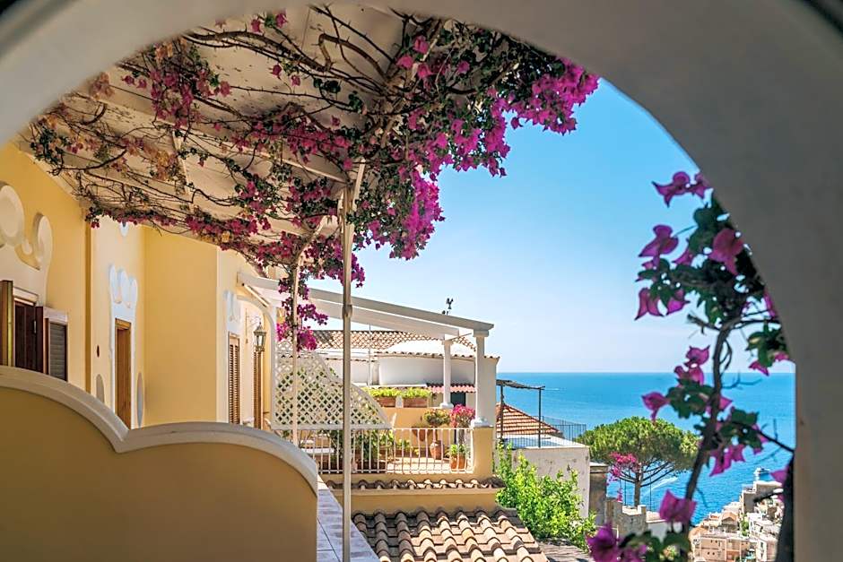 Villa Mary Suites