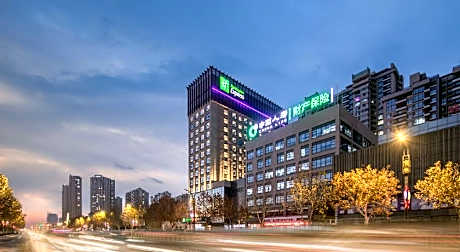 Holiday Inn Express Kaifeng City Center By IHG