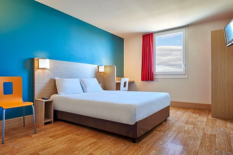 Premiere Classe Mont De Marsan - Saint-Avit