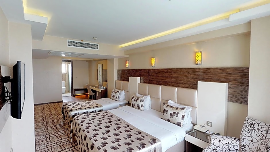 Green Prusa Hotel