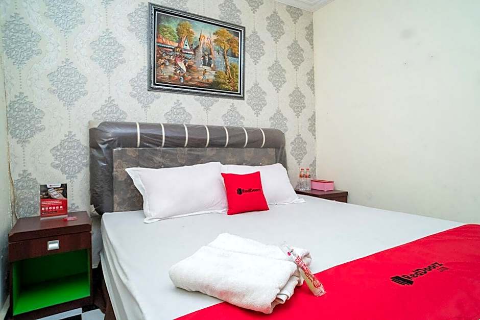 RedDoorz near Uniska Banjarmasin