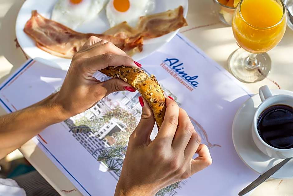 Alinda Hotel