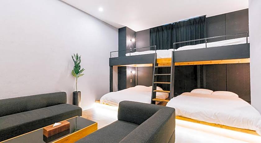 mizuka Imaizumi 2 - unmanned hotel -