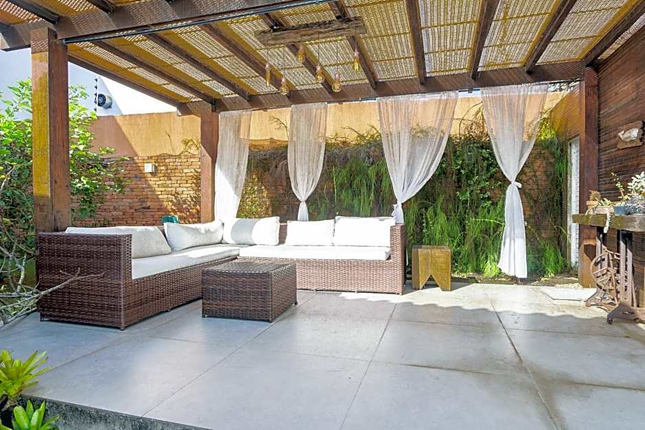 Búzios praia de Geribá, piscina e churrasqueira