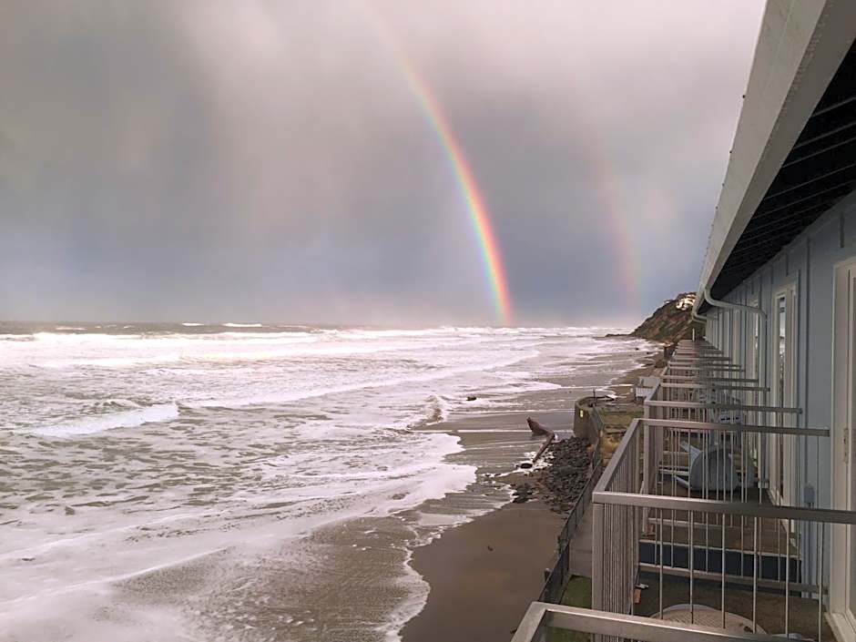 The Sandcastle Beachfront Hotel