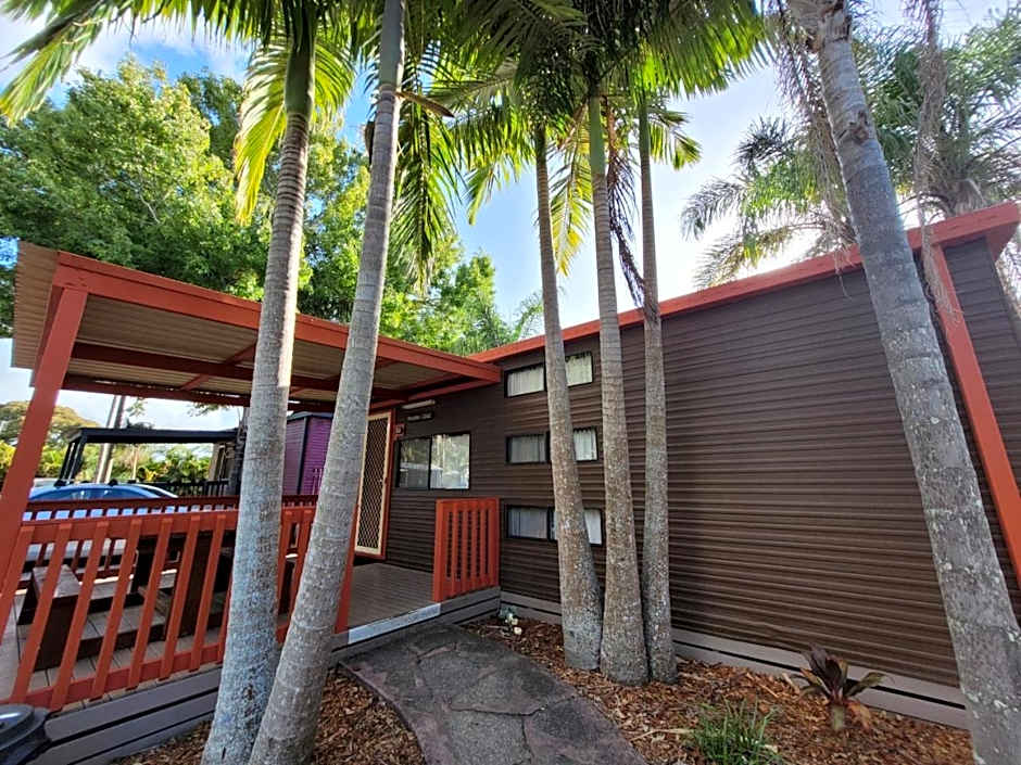 Lani's Holiday Island