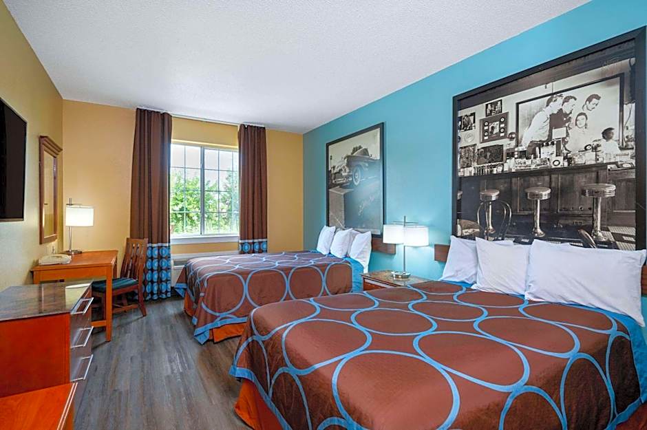 Super 8 by Wyndham Salisbury