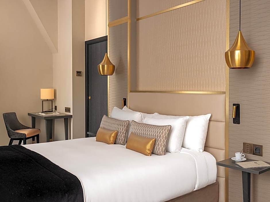 Niepce Paris, Curio Collection By Hilton