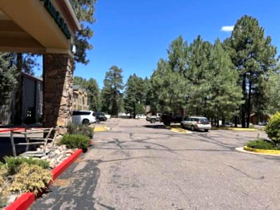 GreenTree Inn & Suites Pinetop