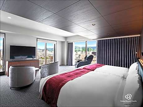 Junior Suite Room - Non-Smoking