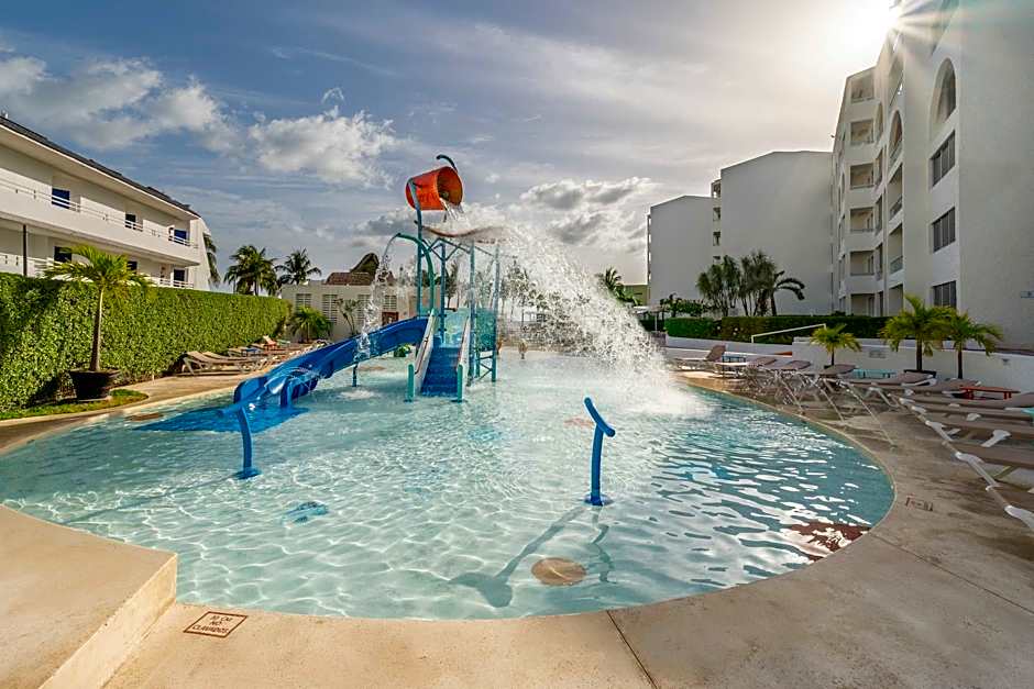 Aquamarina Beach