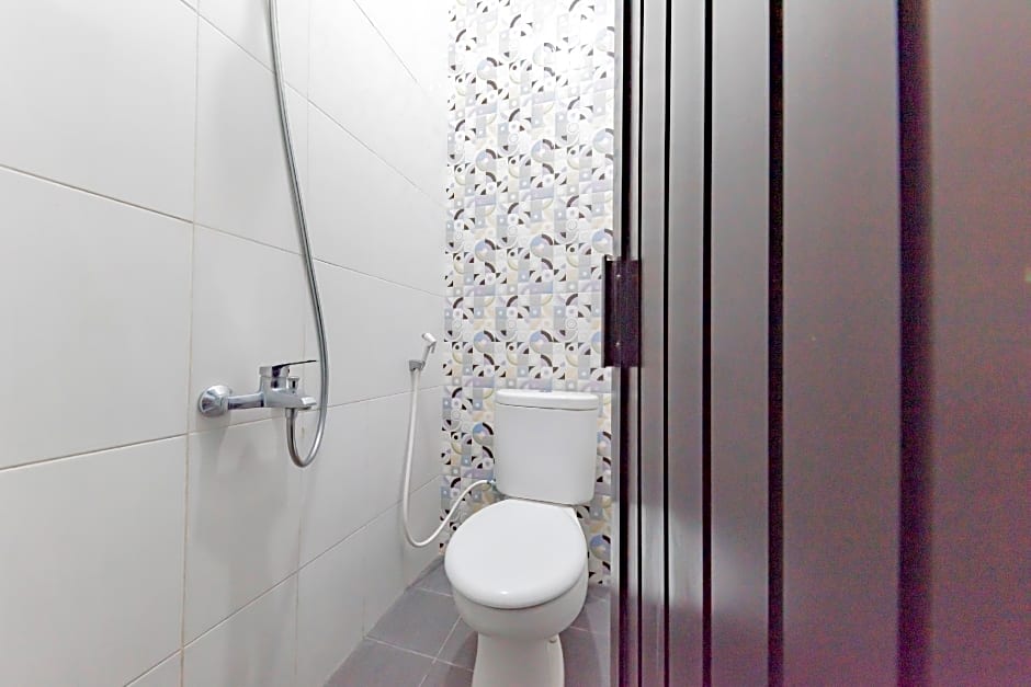 Urbanview Hotel Sunday Cirebon by RedDoorz