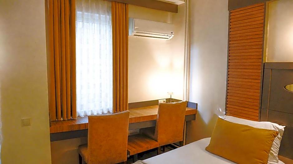 Lycus River Thermal Hotel