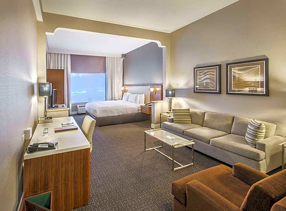 DoubleTree by Hilton Hotel Nanuet