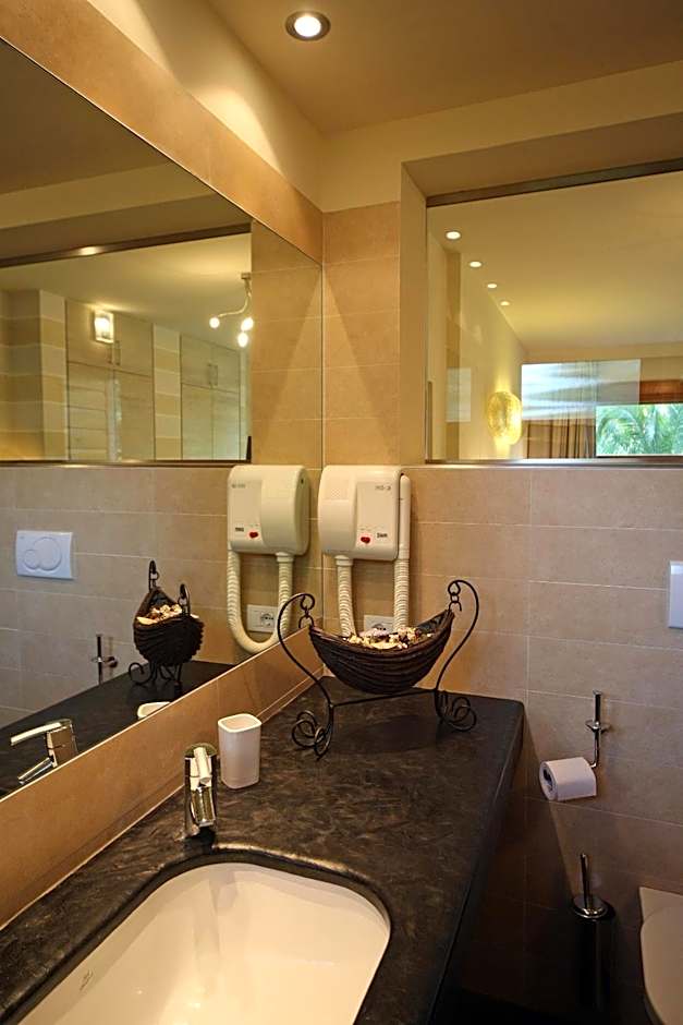 Hotel Sailing Center