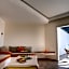 Intouriste Hôtel & Suites