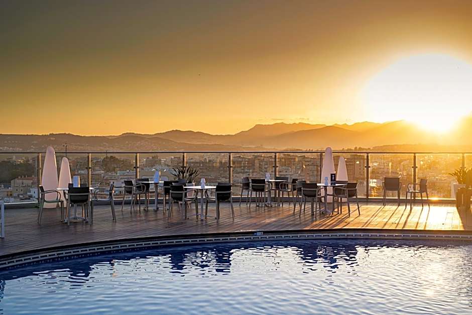 Hotel El Puerto by Pierre Vacances