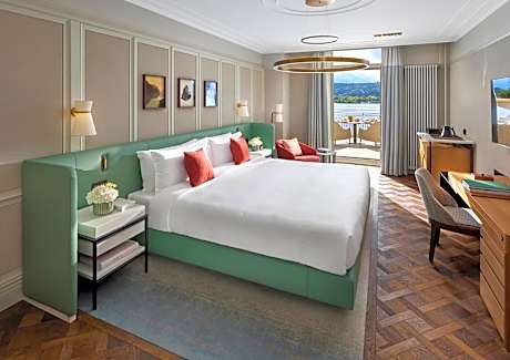 Deluxe Lake View Room with Terrace
