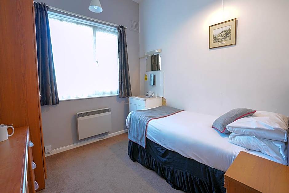 OYO Shanklin Beach Hotel