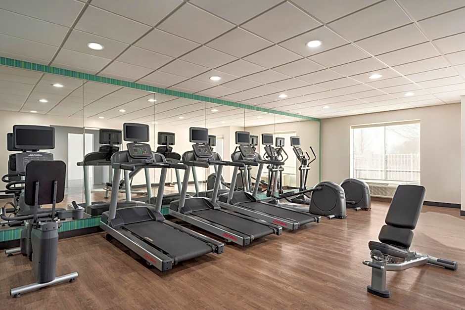 Holiday Inn Express Dumfries By IHG