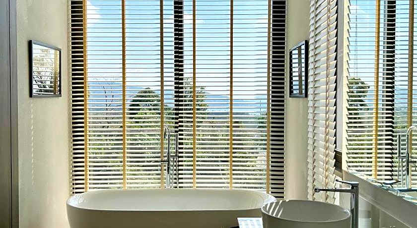 AKRA Collection Layan - Hideaway Villas