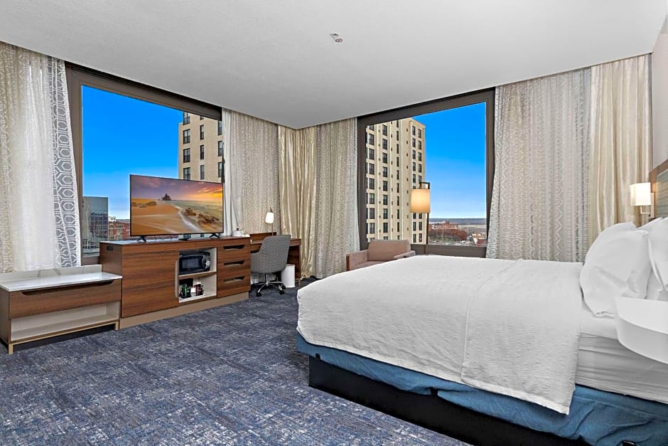 Hampton Inn By Hilton Kansas City Downtown Financial District, MO