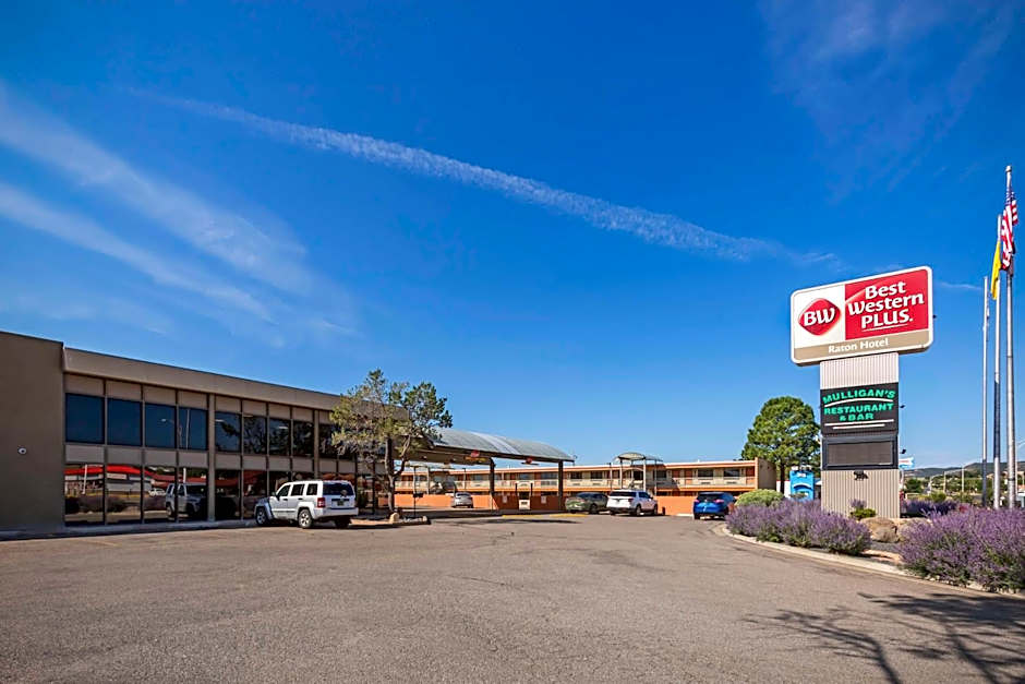 Best Western Plus Raton Hotel