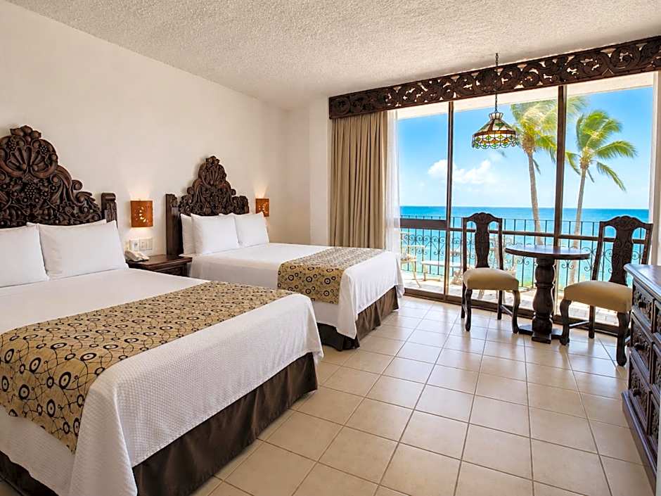 Photo 1 of 5 of Deluxe, Sea View, Balcony