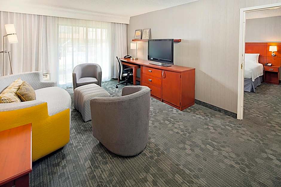 Courtyard by Marriott Durham Near Duke University/Downtown