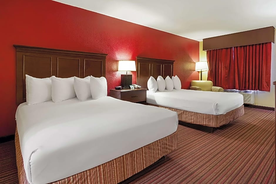 Quality Inn & Suites West Helena