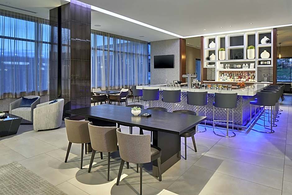 AC Hotel by Marriott Atlanta Airport Gateway