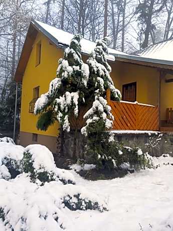 Chata nad kúpaliskom