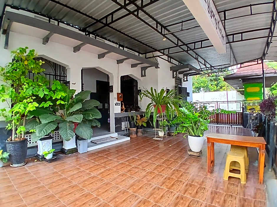 RedDoorz at Ndalem Eyyang Syariah Stasiun Klaten