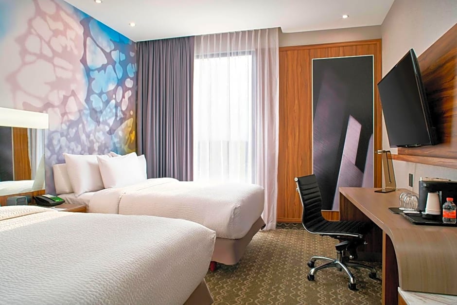 Courtyard by Marriott Mexico City Toreo