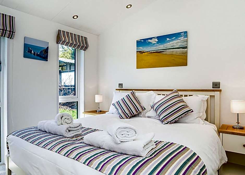 Woodside Coastal Retreat