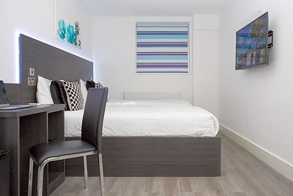 Legoland Heathrow Windsor Apartment Hotel