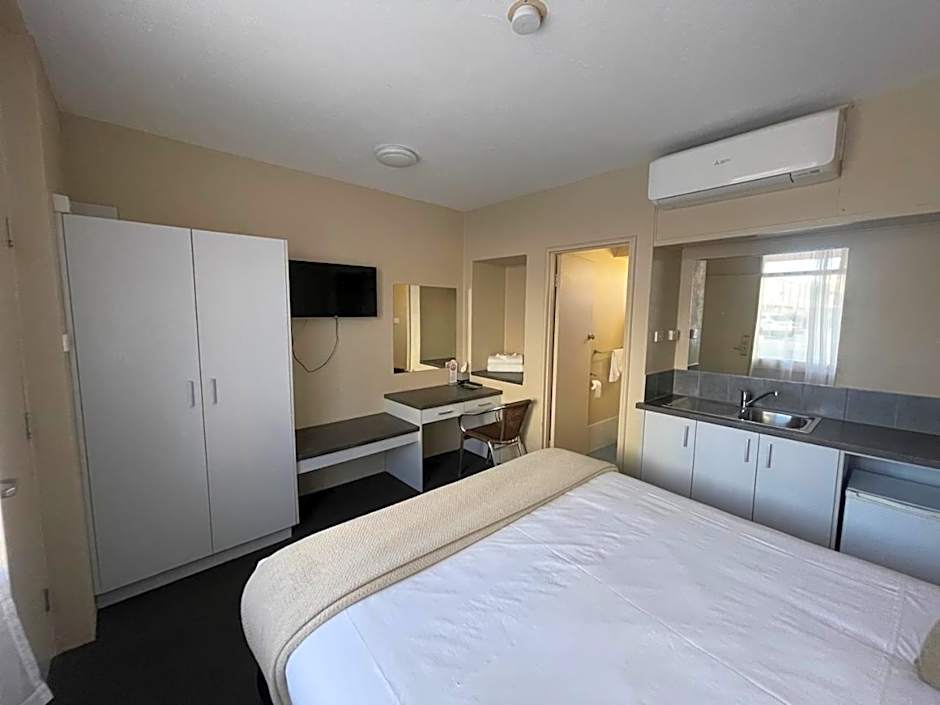 Astor Hotel Motel