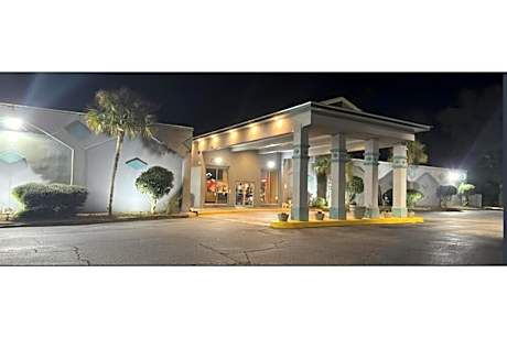 La Casa Inn Albany Near Tifton GA I 75