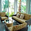 Martina Hotel Surin