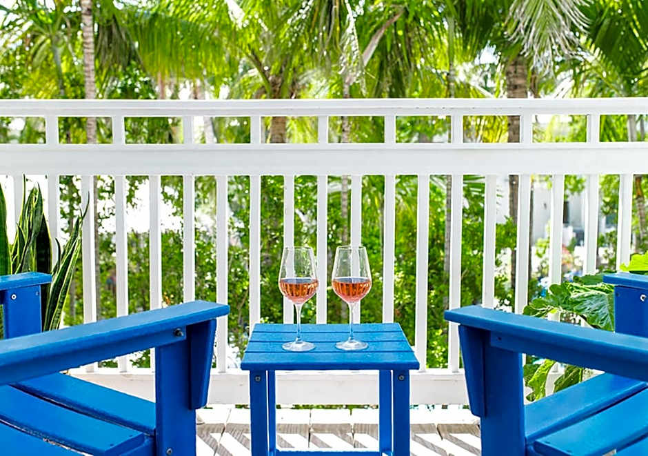 Parrot Key Hotel & Villas