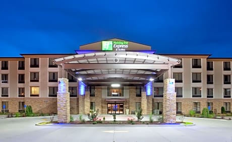 Holiday Inn Express & Suites St Louis Airport, an IHG Hotel By IHG
