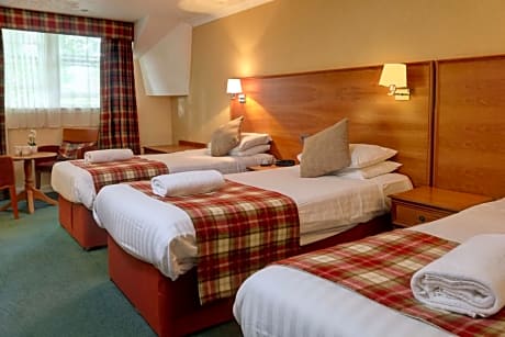 Standard Room With Three Single Beds