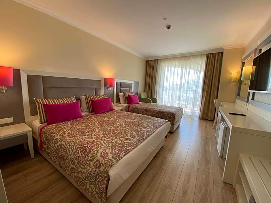 Orange County Belek - Family Concept