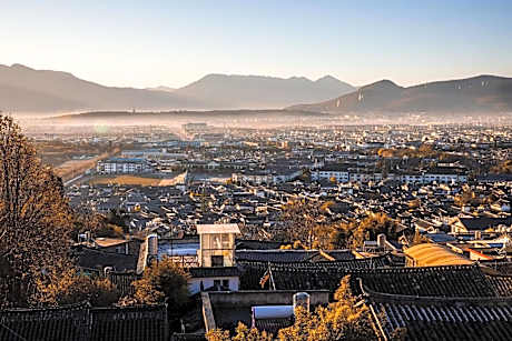 Hi，3房3卫整套包院，观景露台茶室，纳西特色庭院，近丽江古城